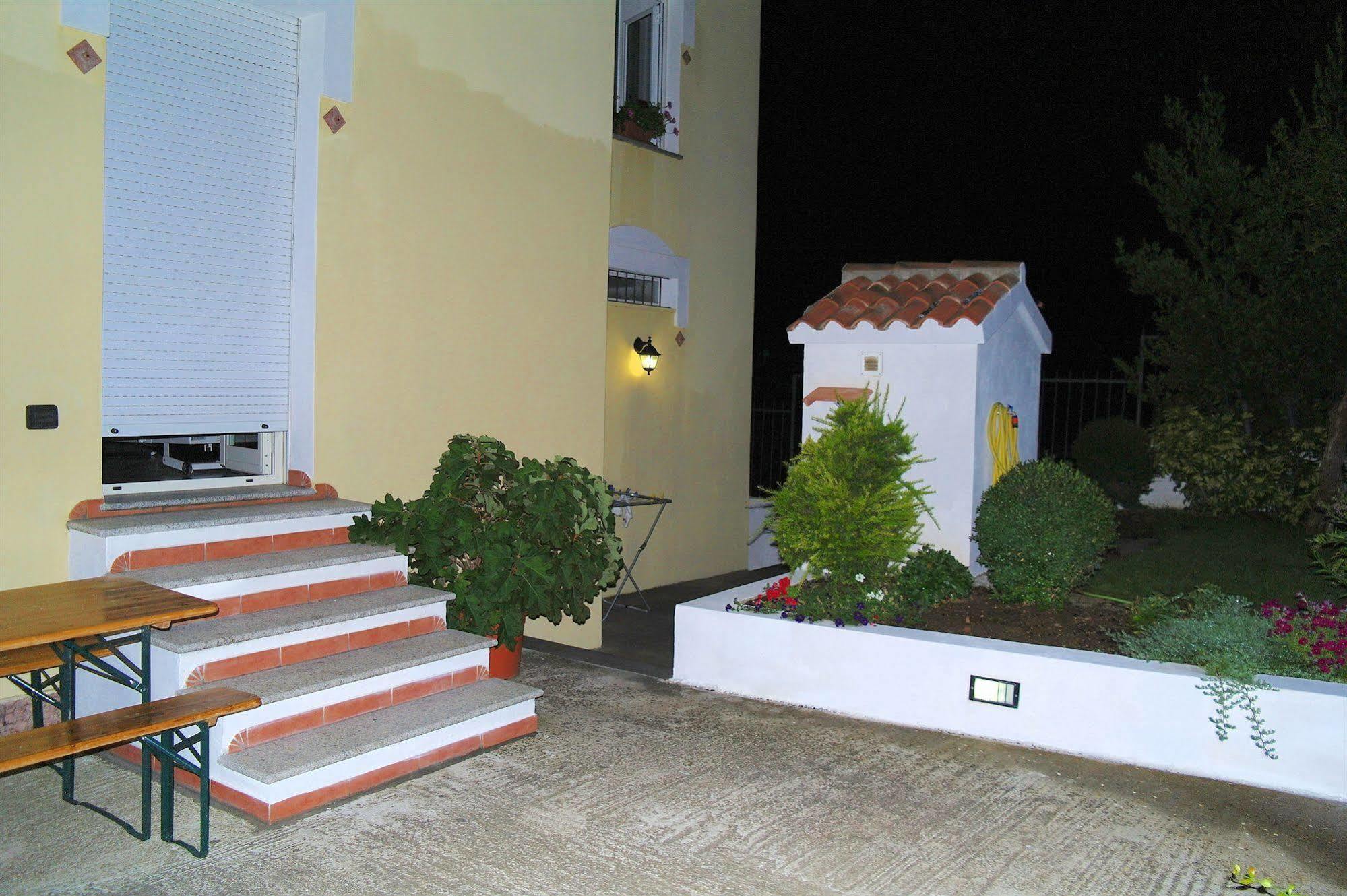 B&B Oliena Exterior photo