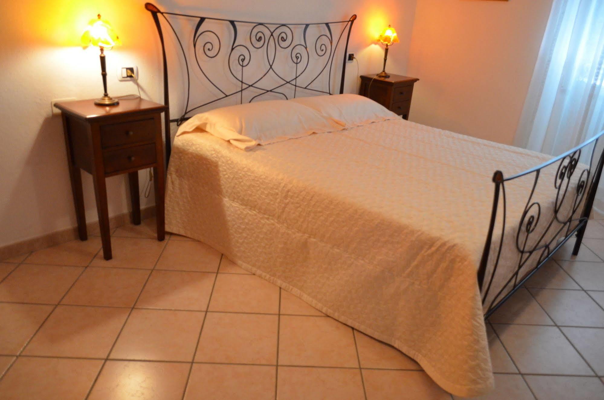 B&B Oliena Exterior photo